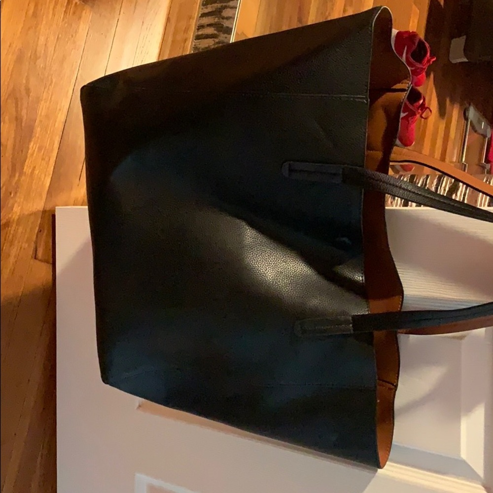 Leather hand bag